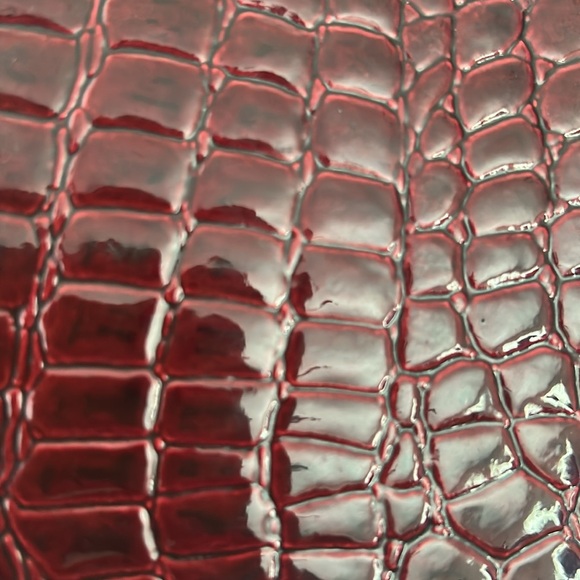 Vintage Faux Crocodile Embossed Deep Red / Burgundy Click Wallet / Clutch - Picture 3 of 16